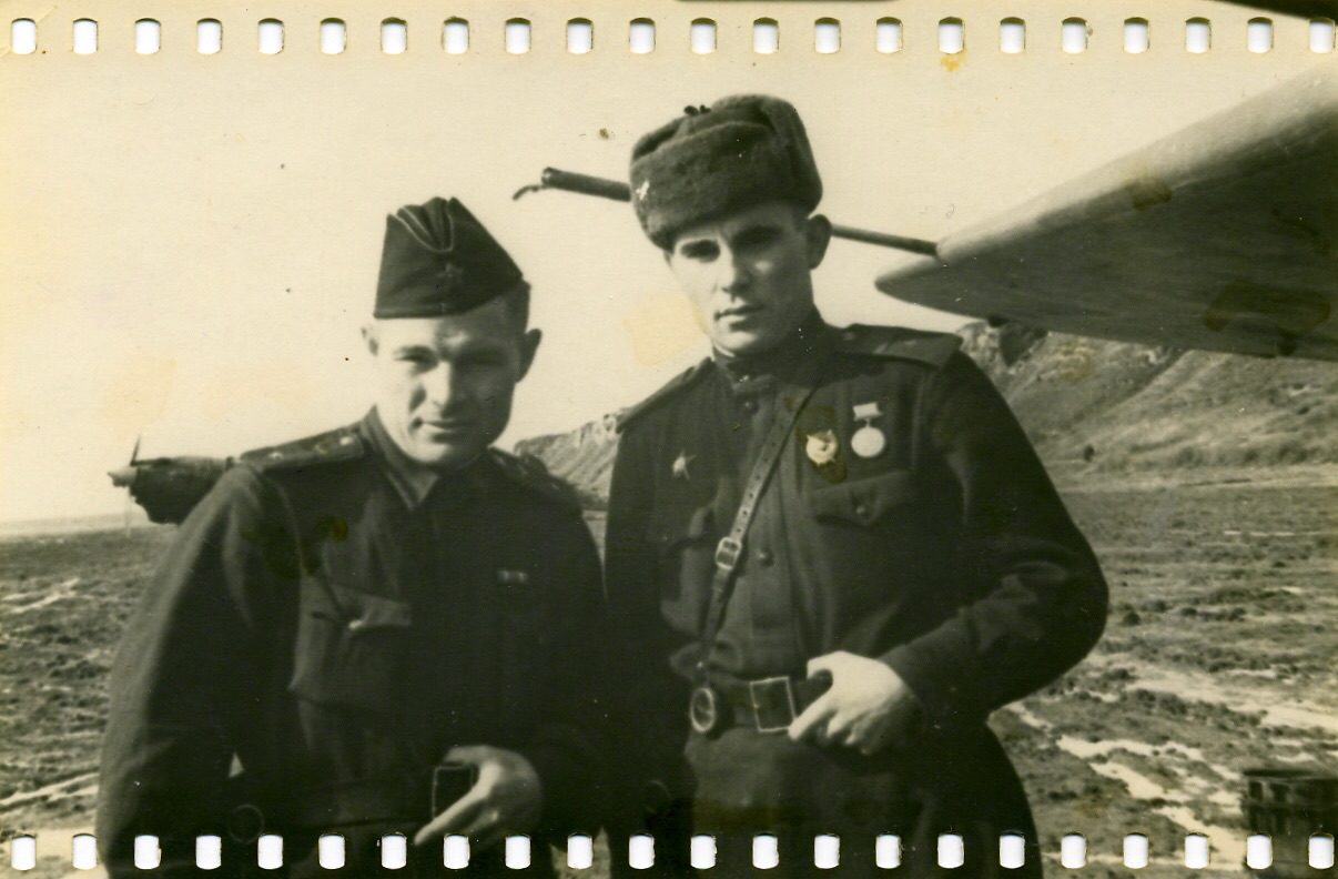 Ефременко К.С.( слева), Таток П. П.