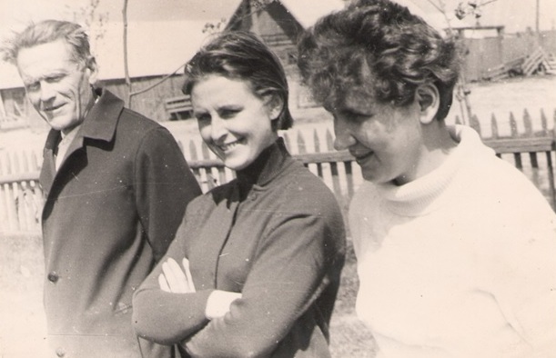 На празднике в честь Дня Победы в д. Боханы. Лавриненко С.Д. с коллегами