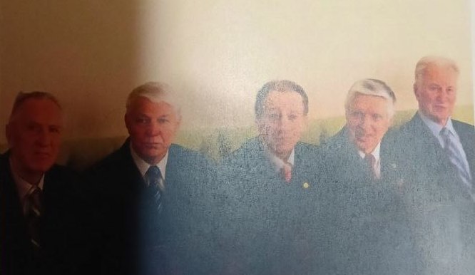 Руководители Тверской области и ТО РОИС на торжественном мероприятии. Слева направо -  В.Г. Морев, А.И. Жилин, А.Е. Синютин, В.Г. Костров, В.А. Суслов